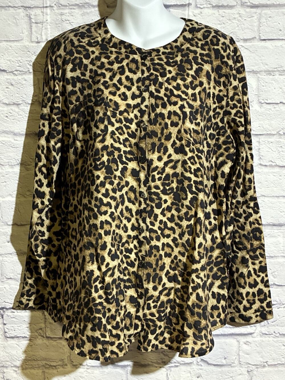 Van Heusen Studio XL Leopard Print Button Front Blouse Animal Print NWOT